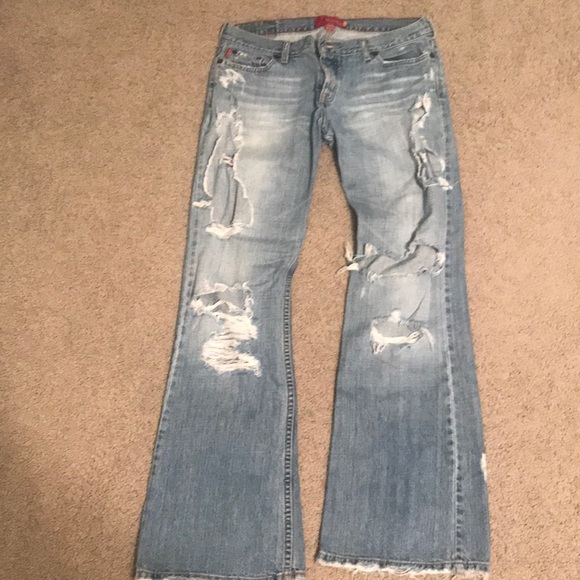 SUPER DISTRESSED Jeans - Picture 1 of 6